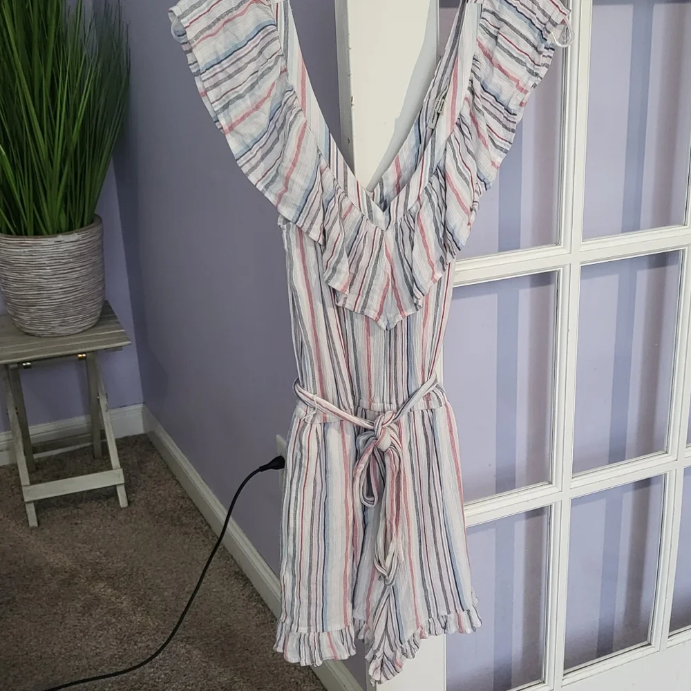American Eagle romper neck ruffle S - Picture 3 of 6